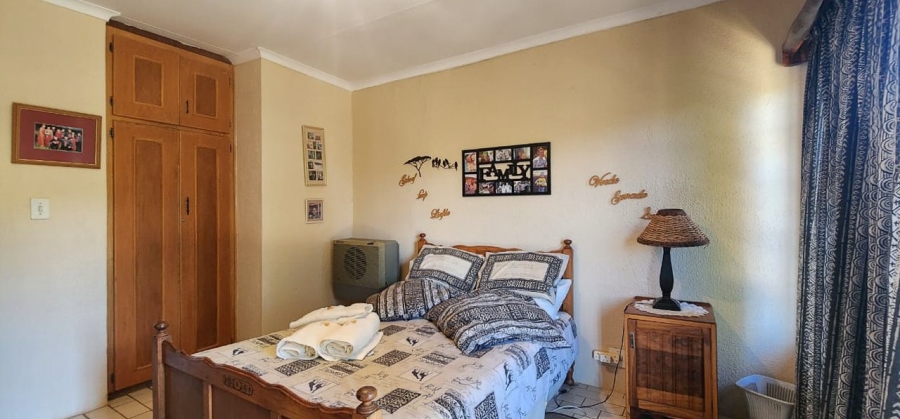 4 Bedroom Property for Sale in Hartbeesfontein North West